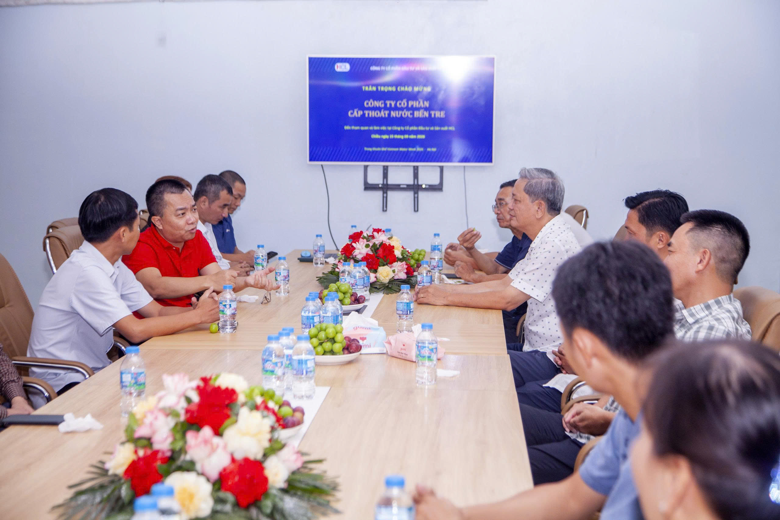 HCL đón đoàn Công ty Cổ phần Cấp thoát nước Bến Tre tới thăm và làm việc